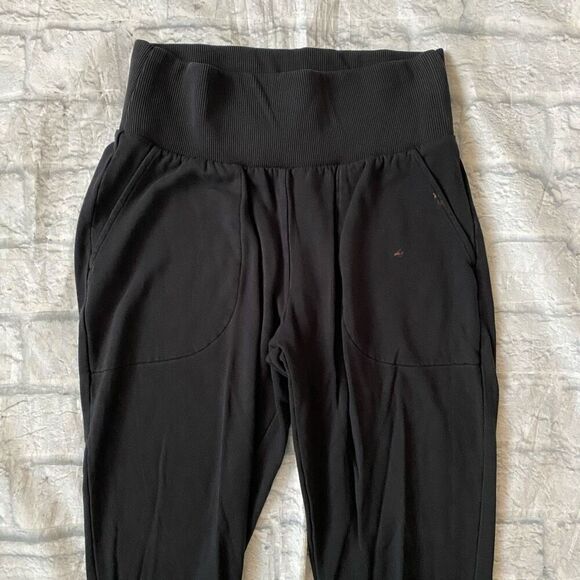 Nike women S high waist pull on jogger pants w/drawstring & front pockets - Picture 3 of 10